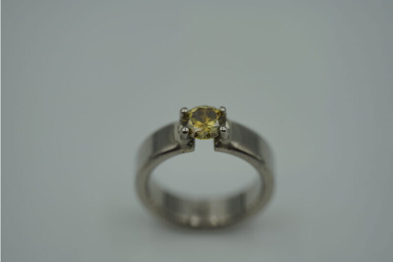 Ring Gr. 53.5, Weissgold 18K, Diamant, 1.01 Karat