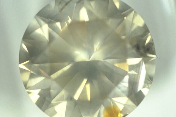 Naturdiamant: gelblich-Braun, 3.94 Karat